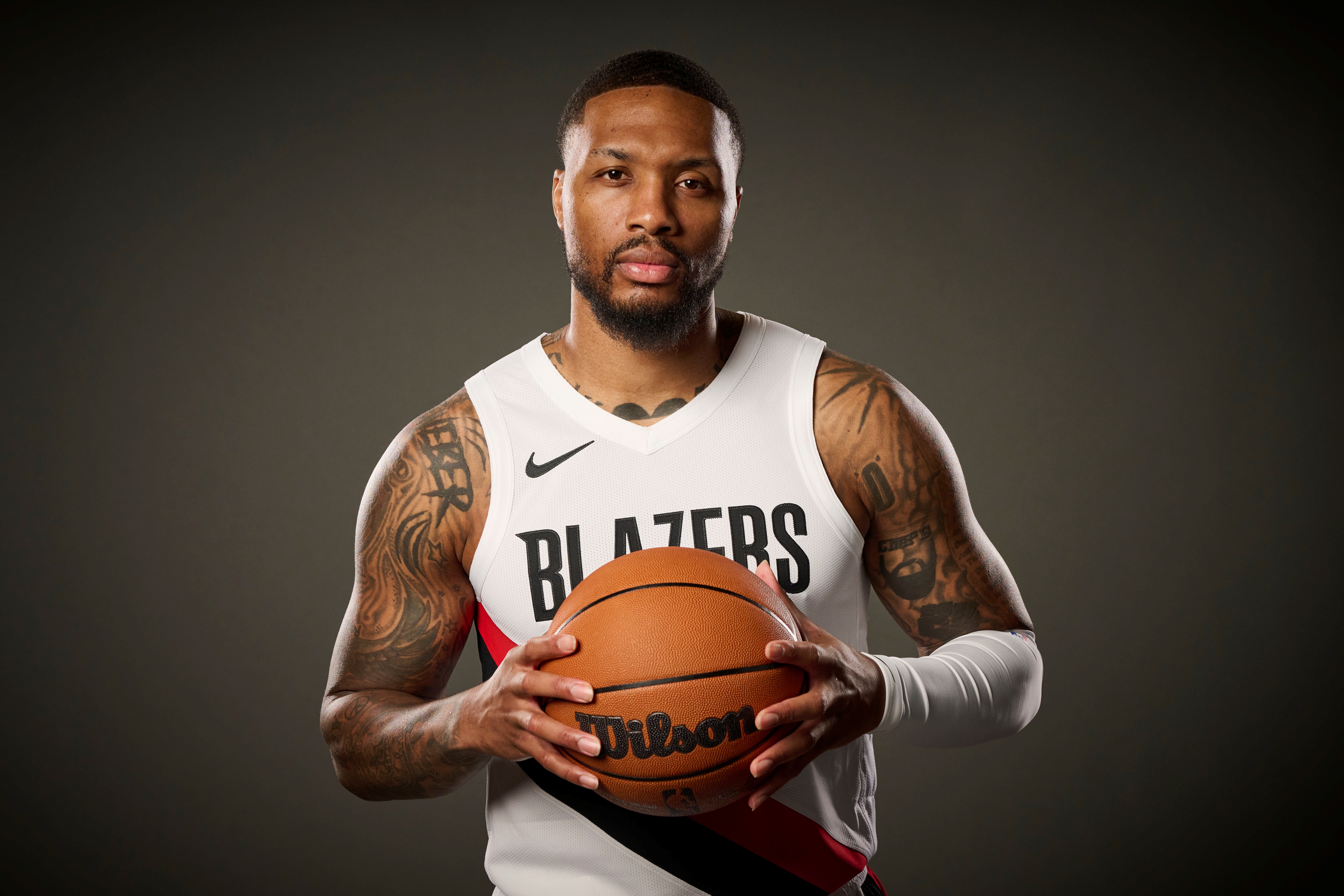 九游体育官方版下载安装-利拉德：忠诚是我生涯的重要组成部分 重返波特兰对我意义重大