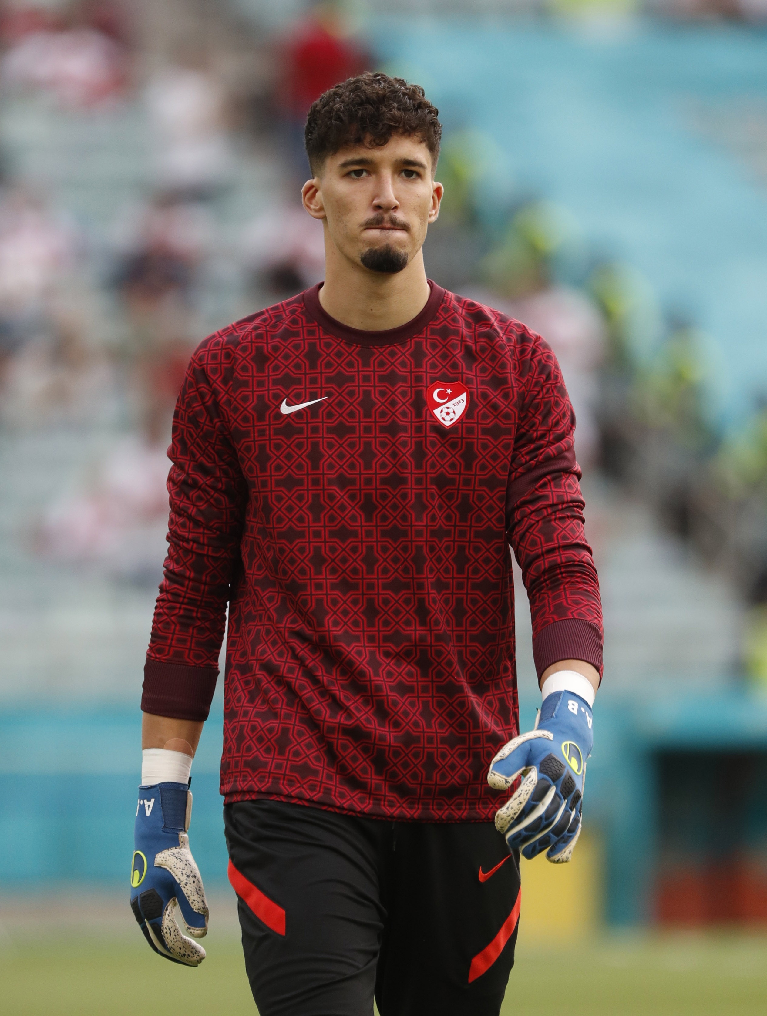 九游体育-土耳其球员谈参加世界杯：比赛一结束我们就哭了，土耳其值得